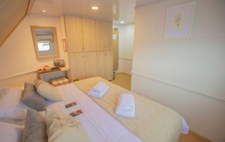 Seaman Cabin1 Twin or Mat 2 Seaman Cabin1 Twin or Mat 2
