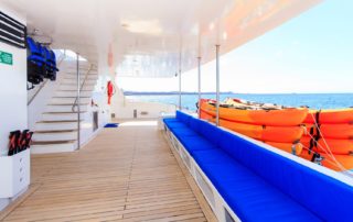 Tip-Top-V-Outdoor-Deck 10 Tip Top V