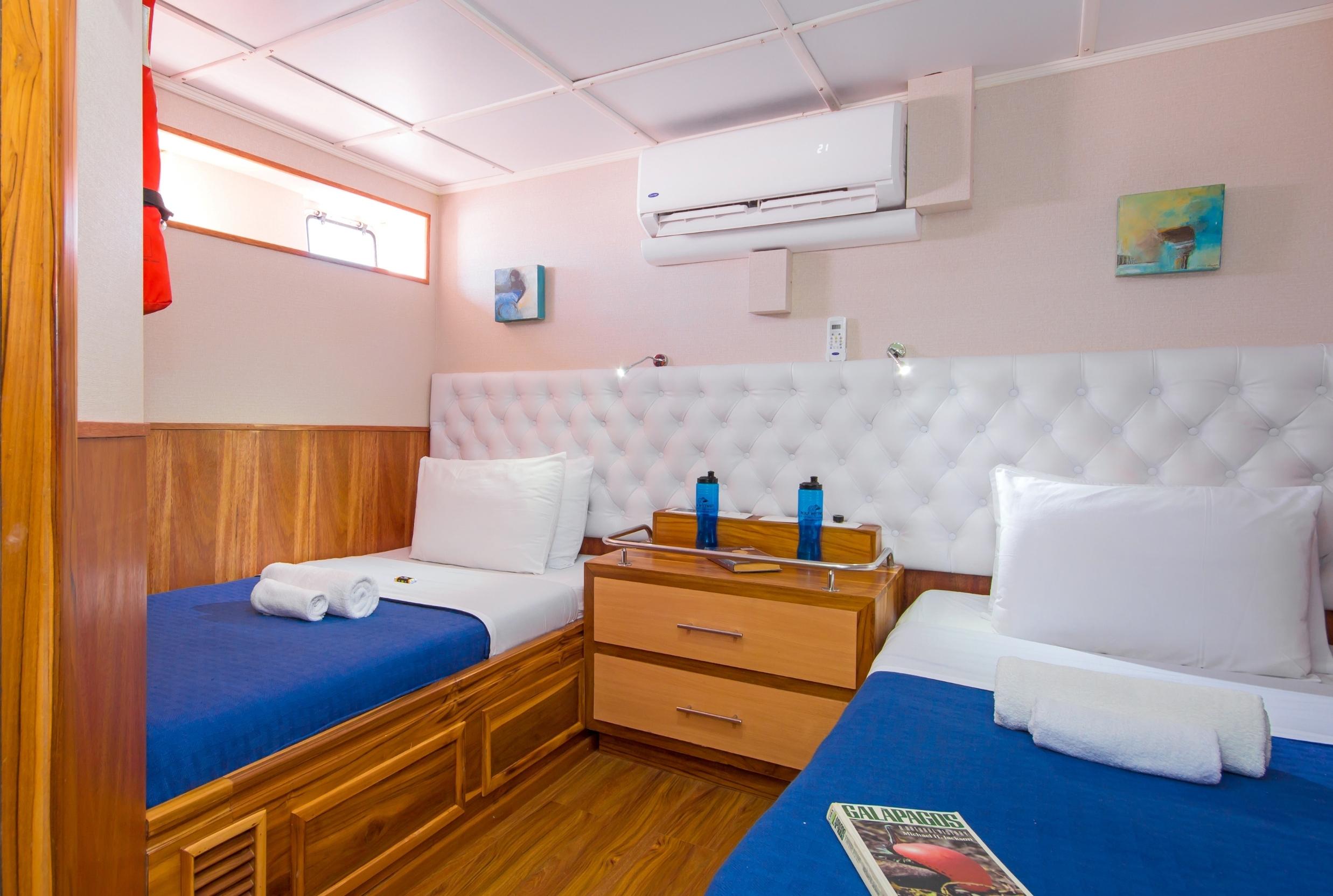 Koln Yacht Galapagos Cabin