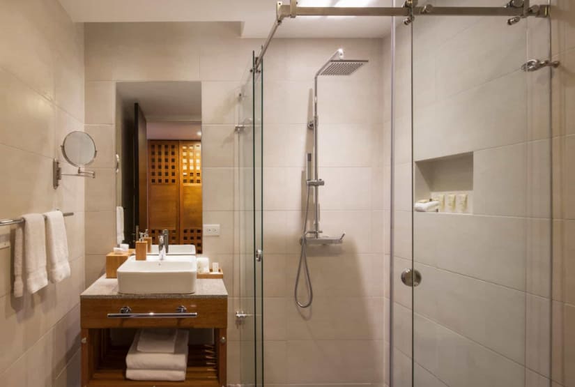 mashpi-lodge-shower mashpi lodge shower