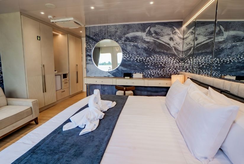 Monique staterooms 12 Monique staterooms 12