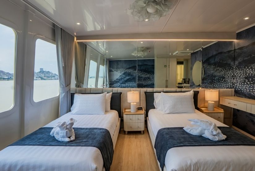 Monique staterooms 9 Monique staterooms 9
