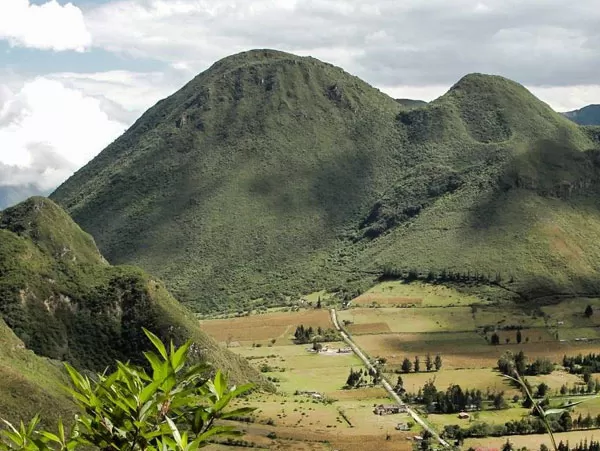 Pululahua-Volcano Daily Tours