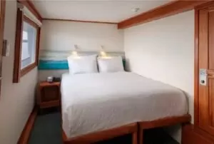 coral junior cabin