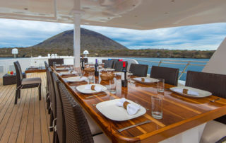 Narural Paradaise Yacht