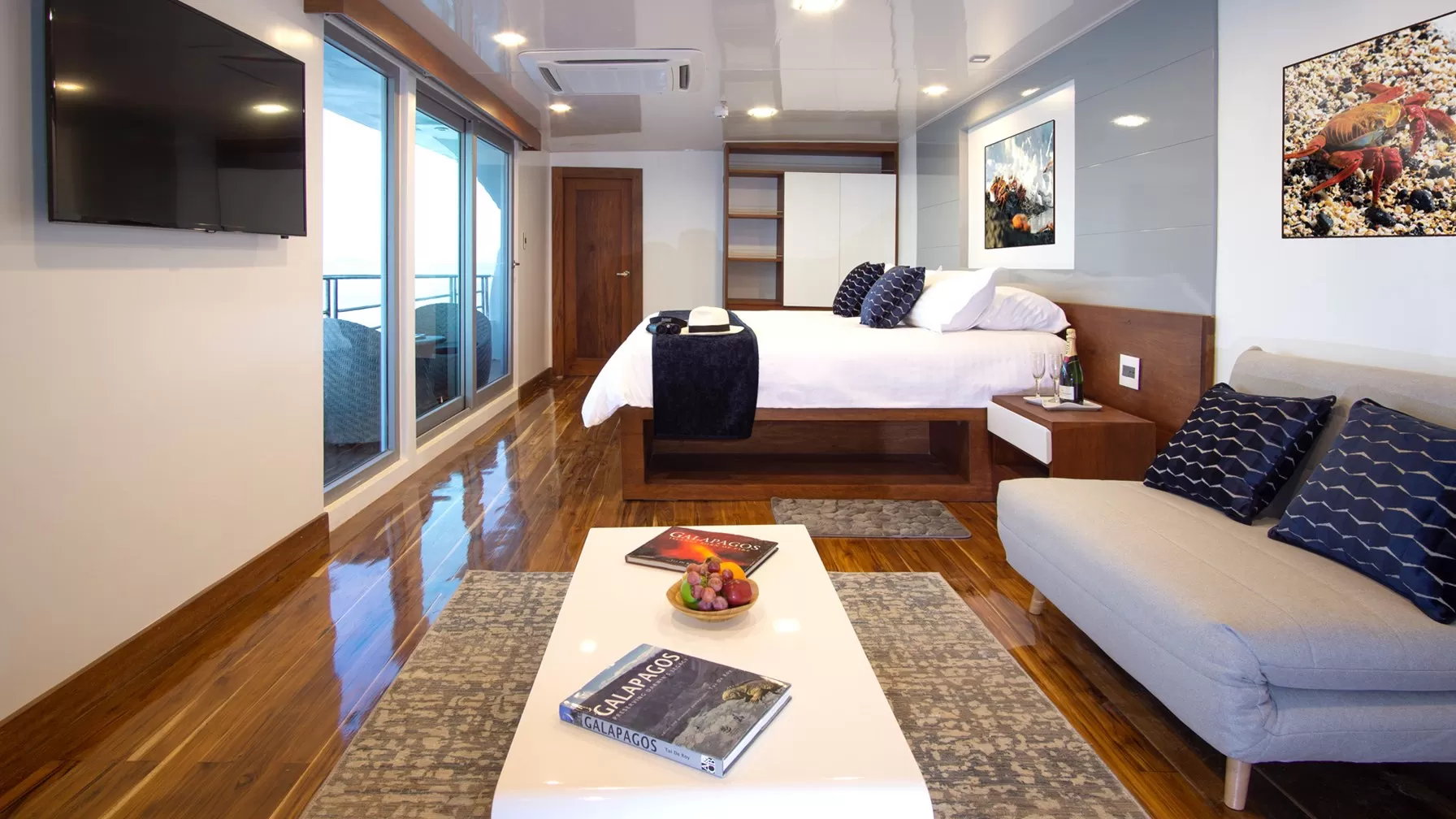Infinity Yacht