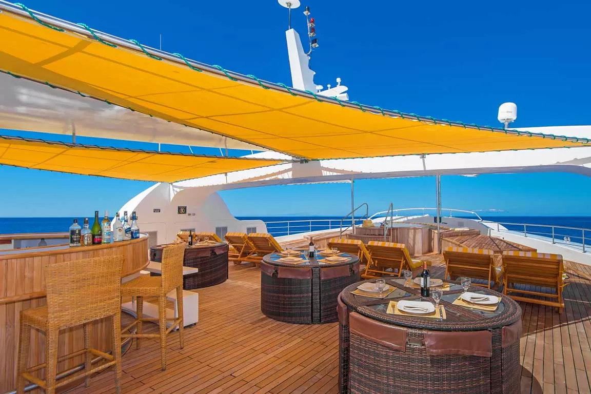 sundeck2 Petrel Catamaran