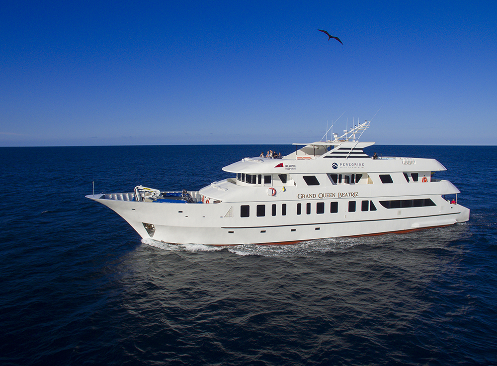 Grand Queen Beatriz Yacht