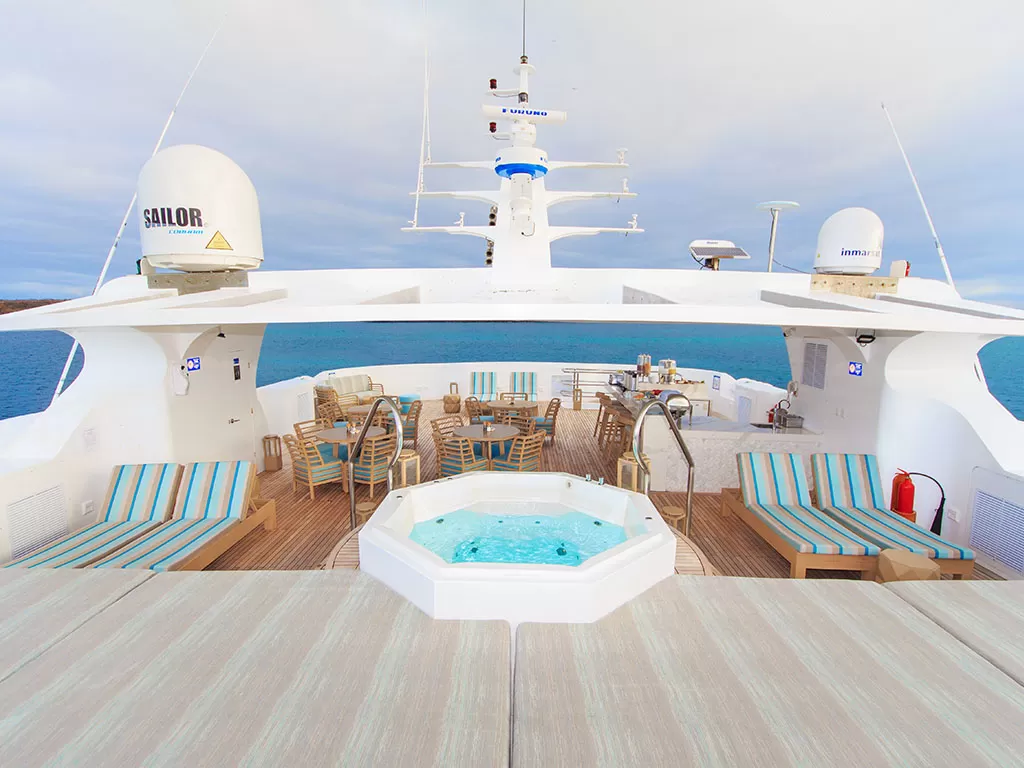 Endemic Yacht