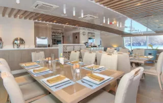 Social-Area4 Endemic Yacht