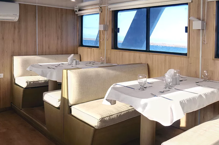 Aqua Yacht