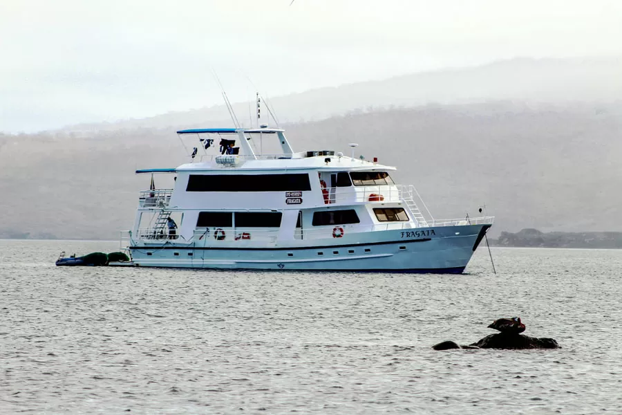 Fragata Yacht galapagos