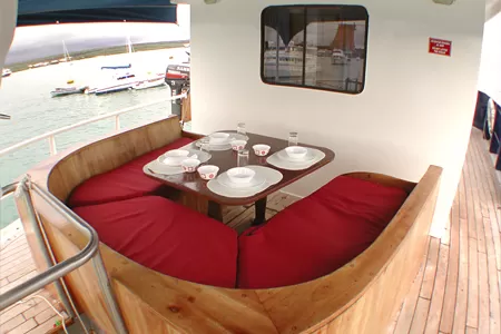 Samba Yacht