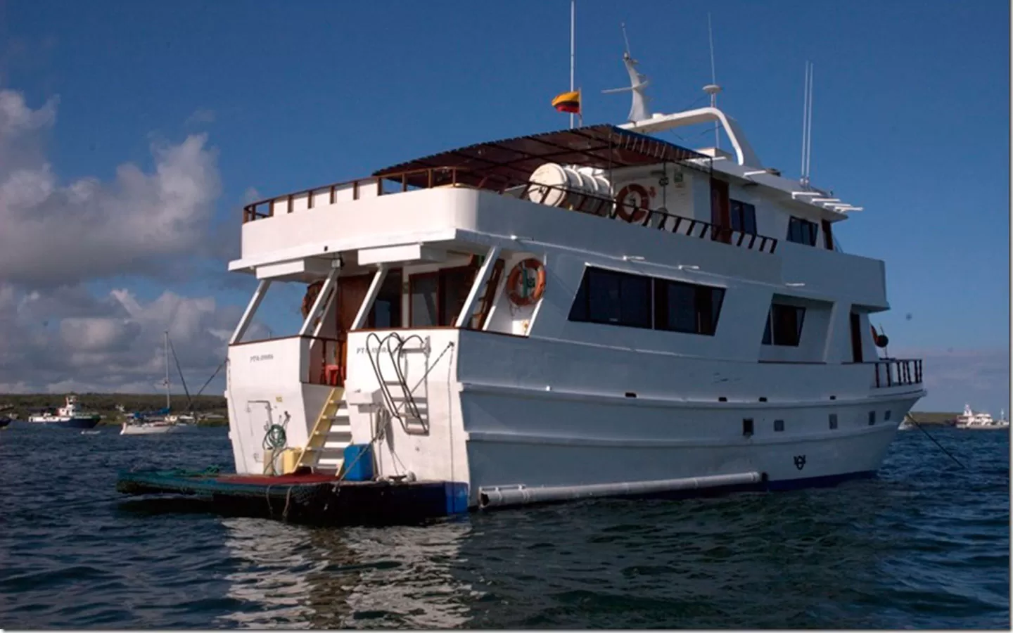 Darwin Yacht Deck Plans