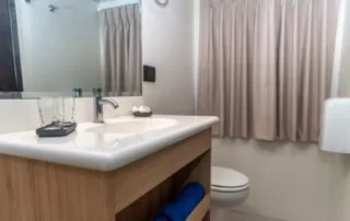 Bonita Yacht Galapagos bathroom