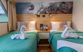 Bonita Yacht_twin_cabin_upper_02