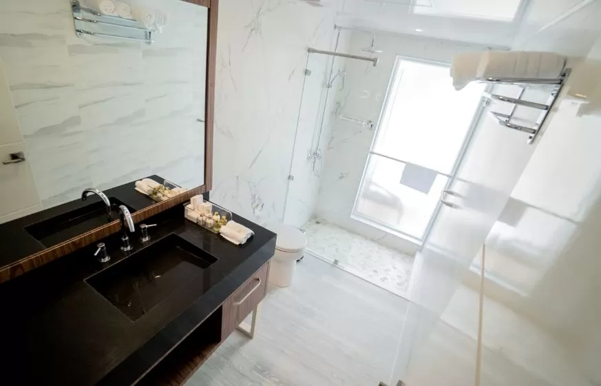 Elite Catamaran Galapagos Luxury Class Restroom Golden Suite 2