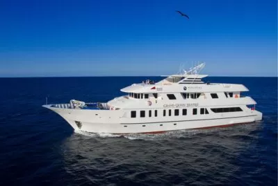 Grand Queen Beatriz Galapagos