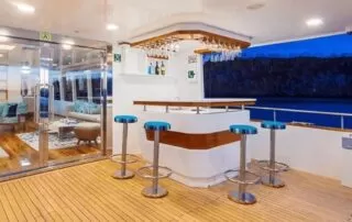 grand daphne bar