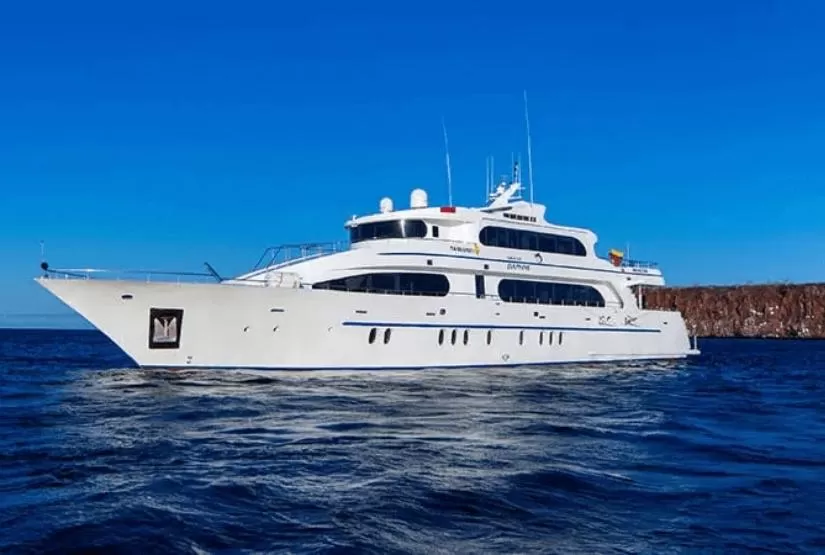 grand daphne cruise galapagos