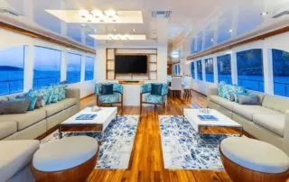 grand daphne living room