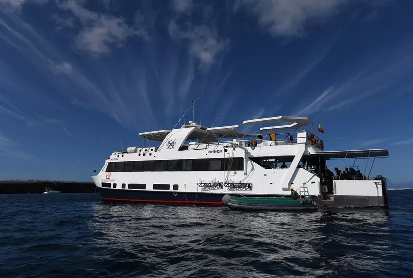 Humboldt Yacht Diving Cruise