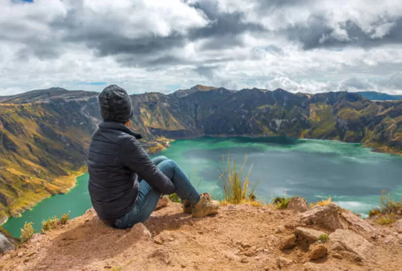 quilotoa tours lake