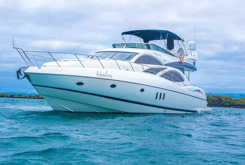 galapagos island windrose itinerary