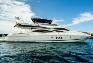 galapagos island windrose tour