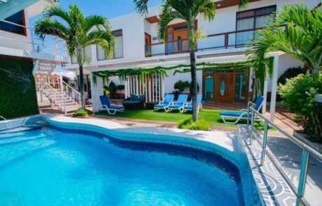 Hotel Blue Marlin pool gps