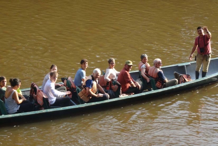 guacamayo lodge amazon jungle tour river