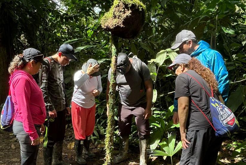 Gaia Amazon Lodge hiking