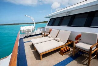 Letty Yacht gps sun deck chairs