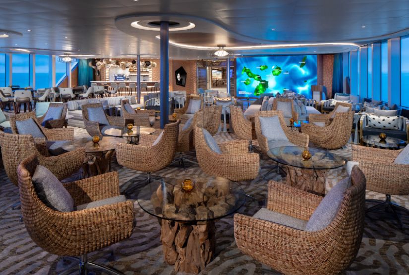 celebrity flora luxury lounge