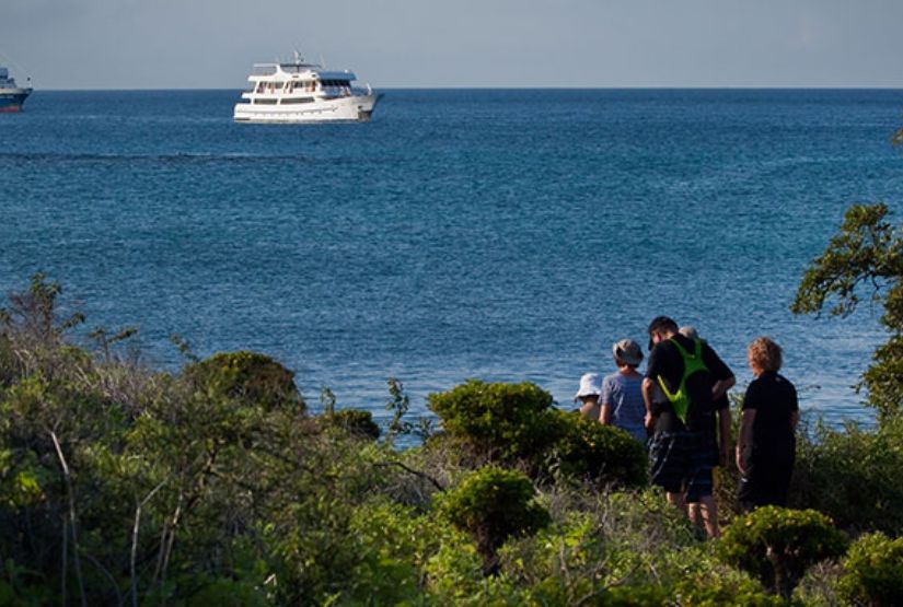 galapagos cruises 2024 deals