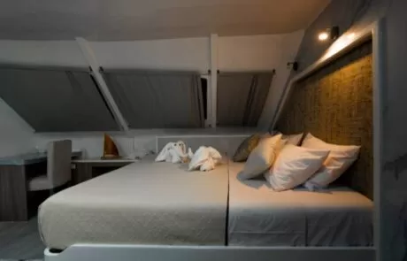 Anahi Catamaran gps suite cabin