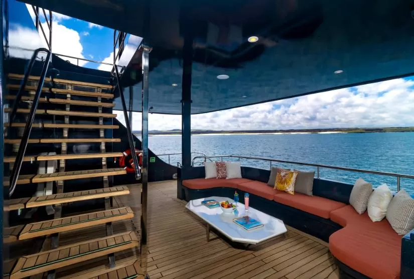 Galaxy-Sirius-Catamaran-Lounge-Alfresco