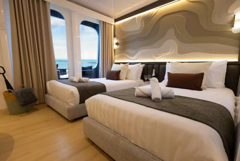 Galaxy-Sirius-Catamaran-Twin