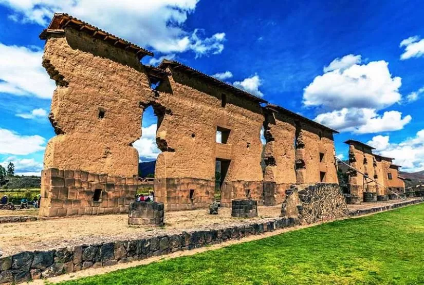 Peru tour package Raqchi