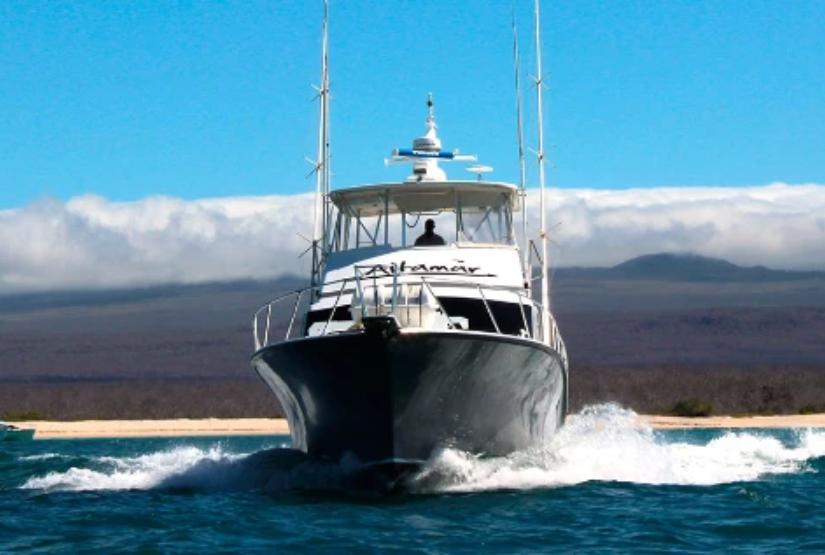 Altamar Yacht Daily Tour