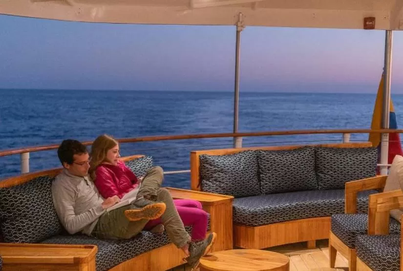 Evolution Yacht Al Fresco Lounge