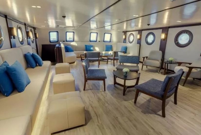Evolution Yacht Interior Lounge