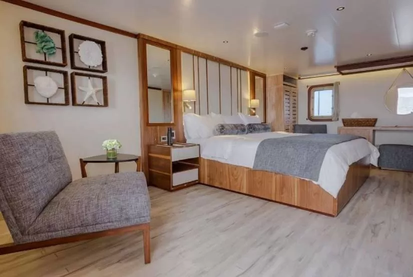 Evolution Yacht Master Suite