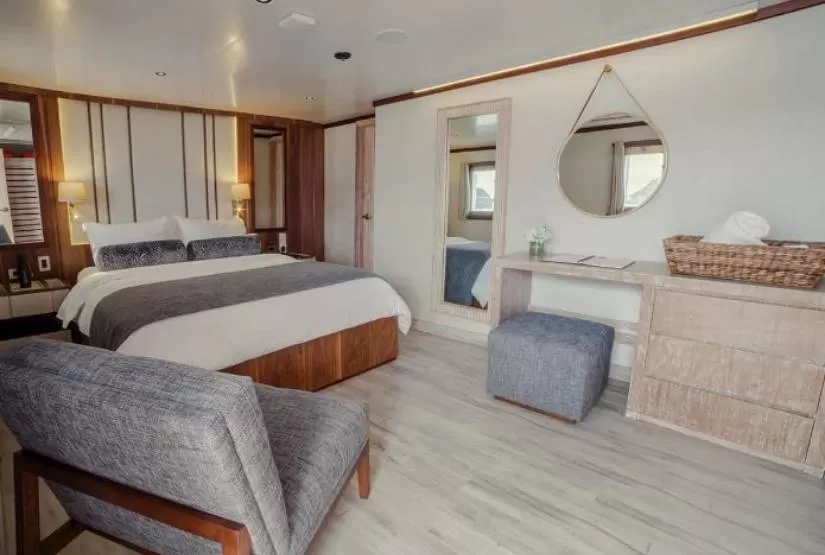 Evolution Yacht Suite