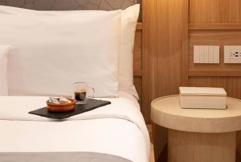 Grace Yacht Doble Cabin