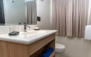 Bonita Yacht Bathroom