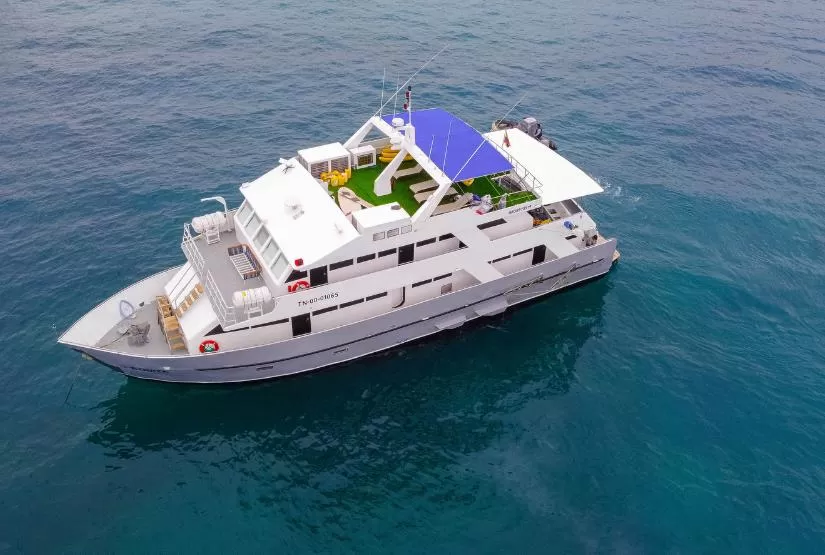 Bonita Yacht Galapagos exterior