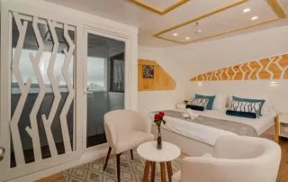 Sea Star Yacht Balcony Suite