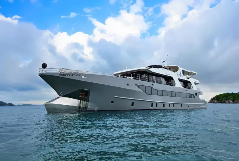 Tribute Yacht Luxury