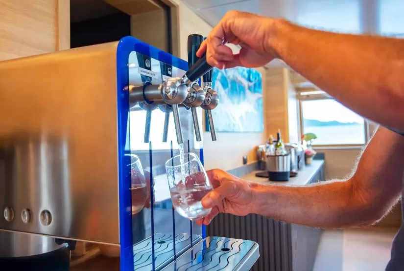 Tribute Yacht Water dispenser